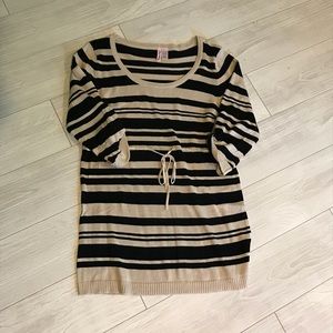 Maternity shirt size large